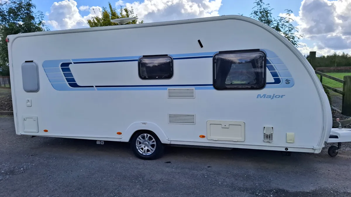 Swift Sprite Major caravan - Image 1