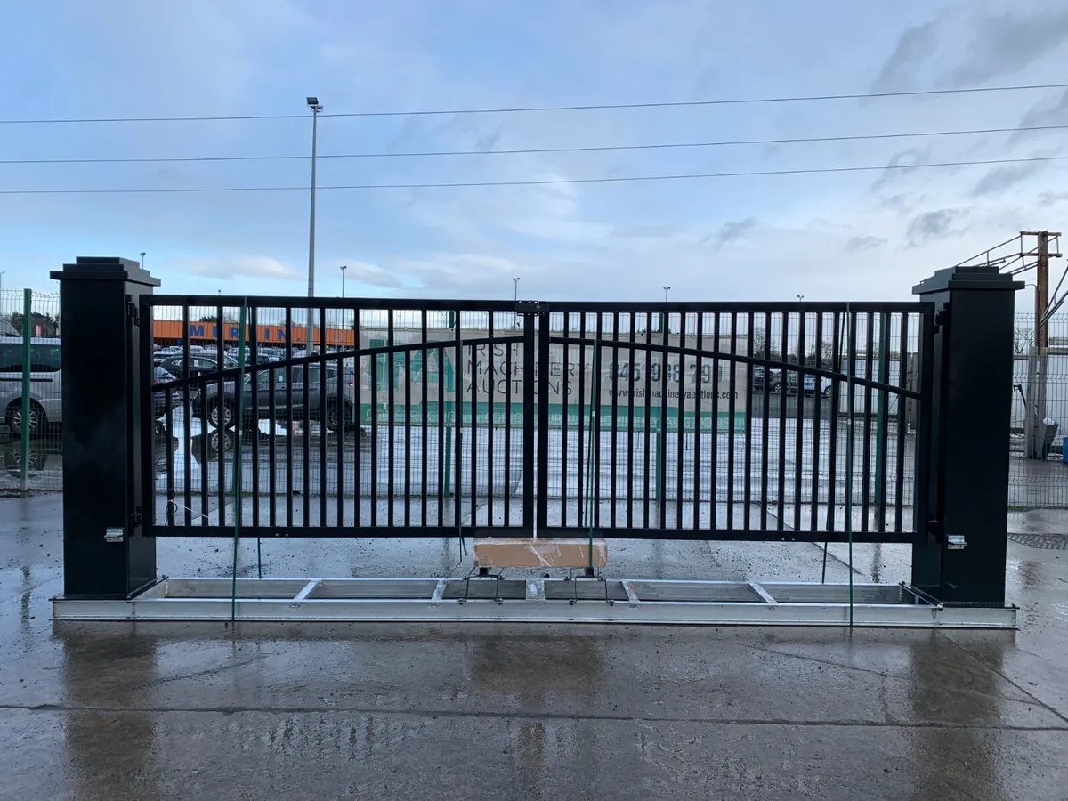 BID ONLINE NOW - 20FT ELECTRIC ENTRANCE GATES - Image 1
