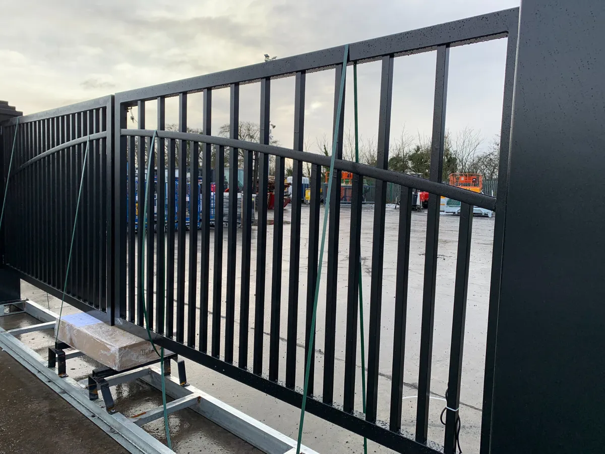 BID ONLINE NOW - 20FT ELECTRIC ENTRANCE GATES - Image 4