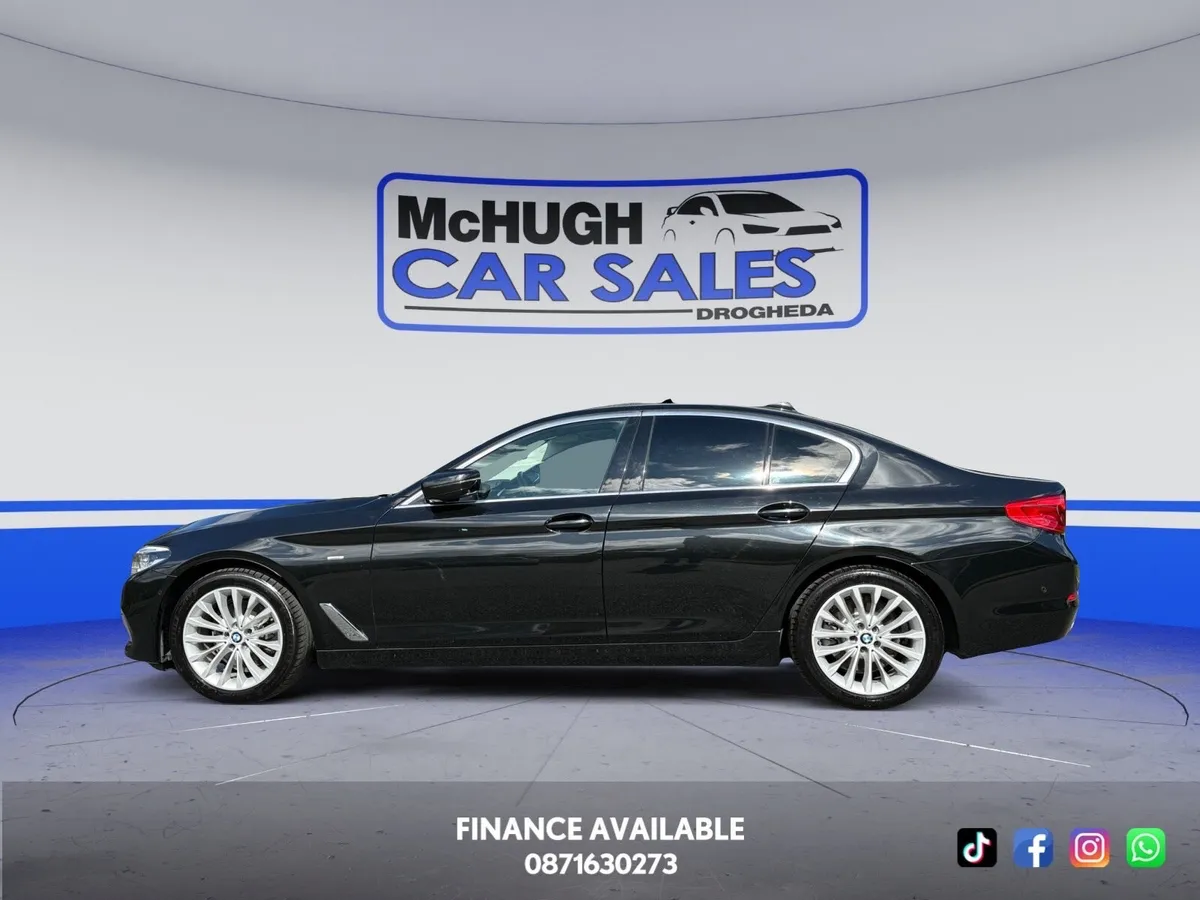 2018 BMW 5 Series 520i Luxury Petrol Auto Premim + - Image 4