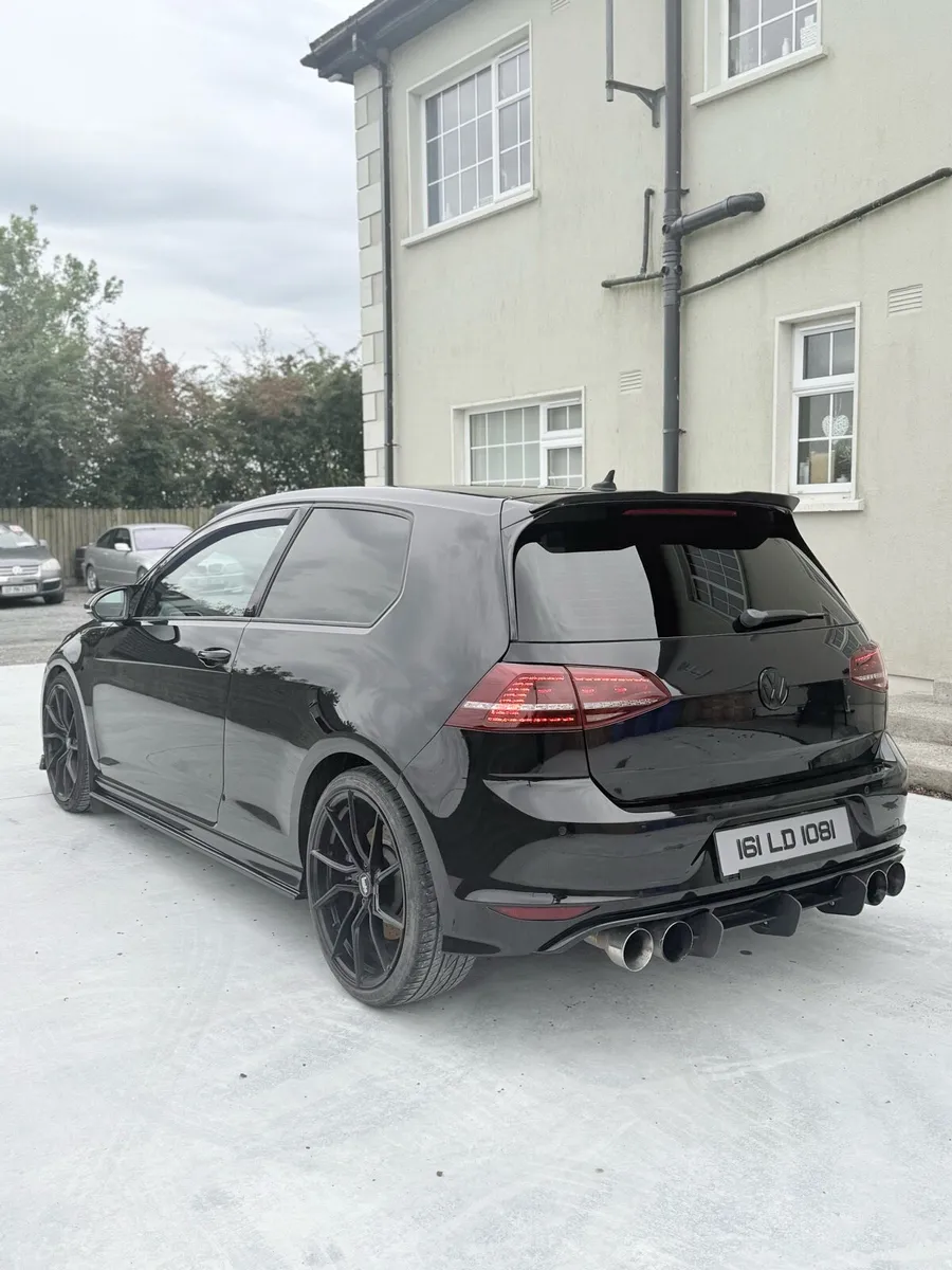 2016 Golf R high spec - Image 3