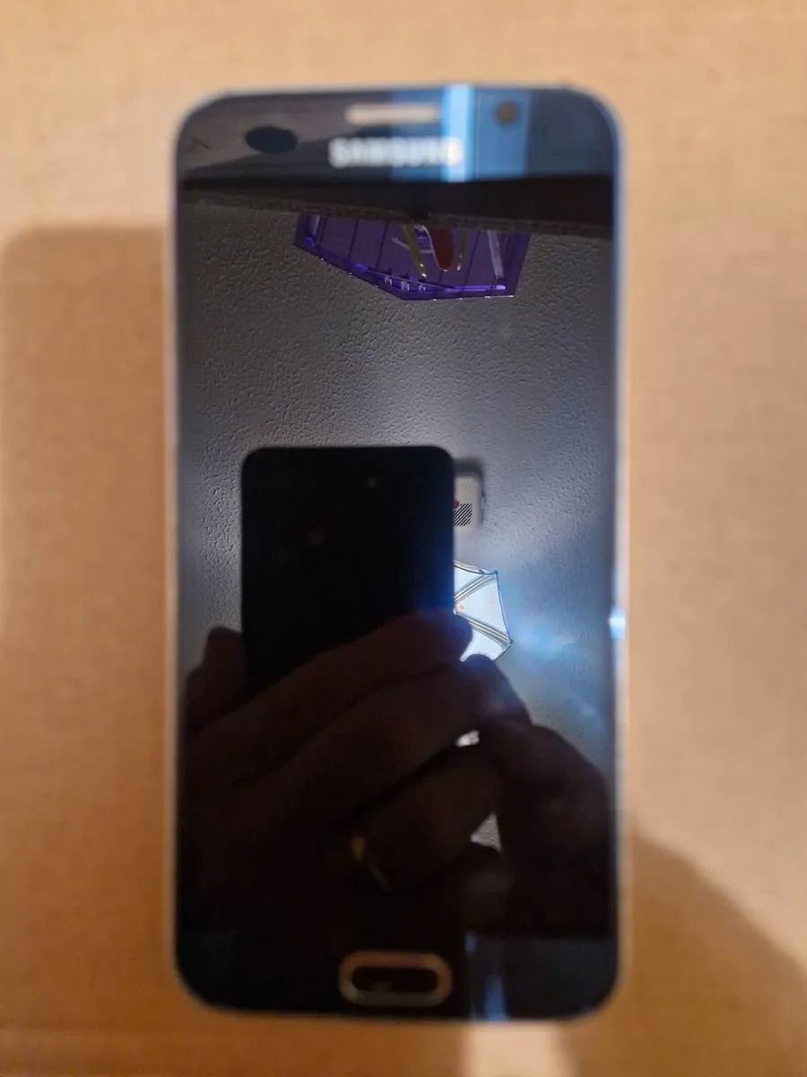 Samsung Galaxy S6, 32GB, 3GB RAM, Excellent condit - Image 4