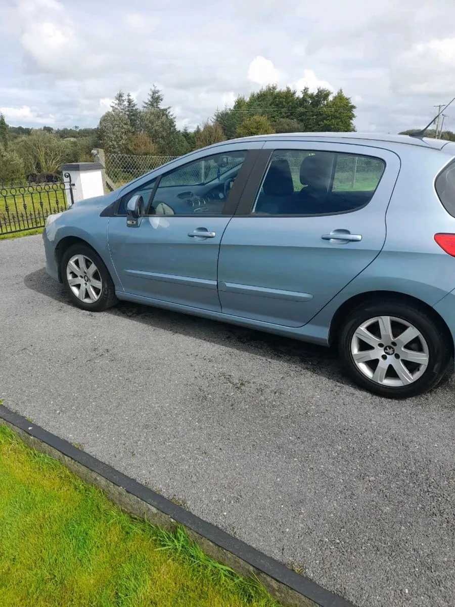 Peugeot 308 2012 - Image 1