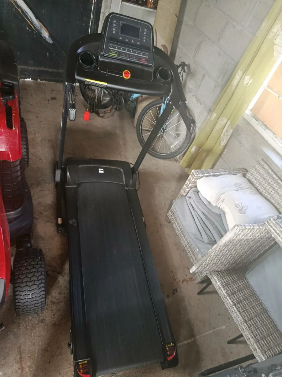 Treadmill - Image 1