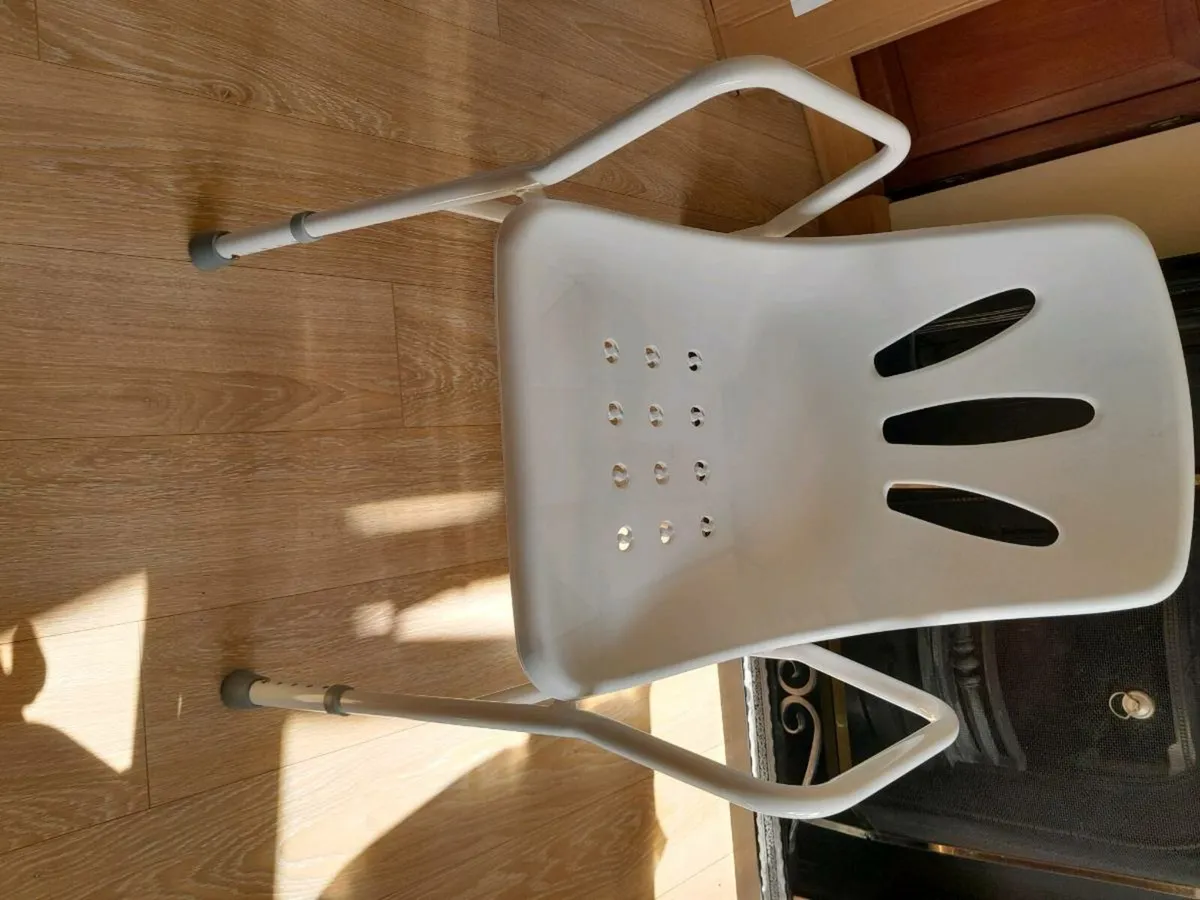 Shower chair - Image 2