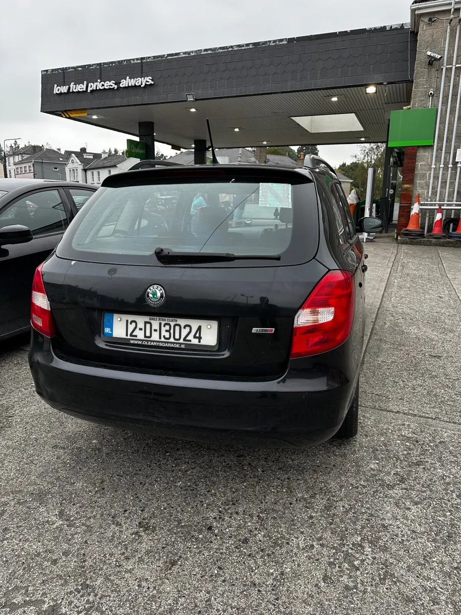 Skoda Fabia 2012 AUTOMATIC, Valeted and serviced - Image 3