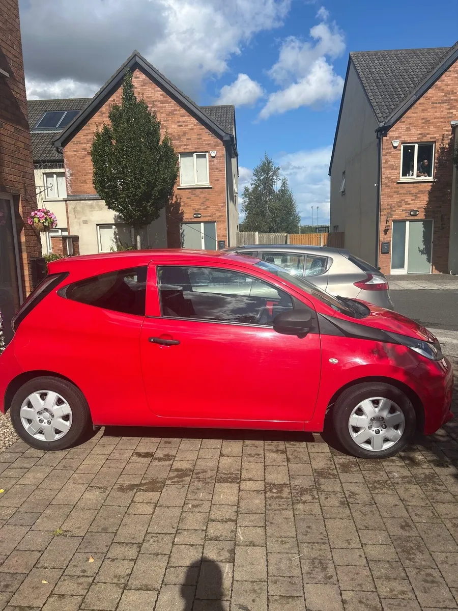Toyota Aygo 2015 - Image 2