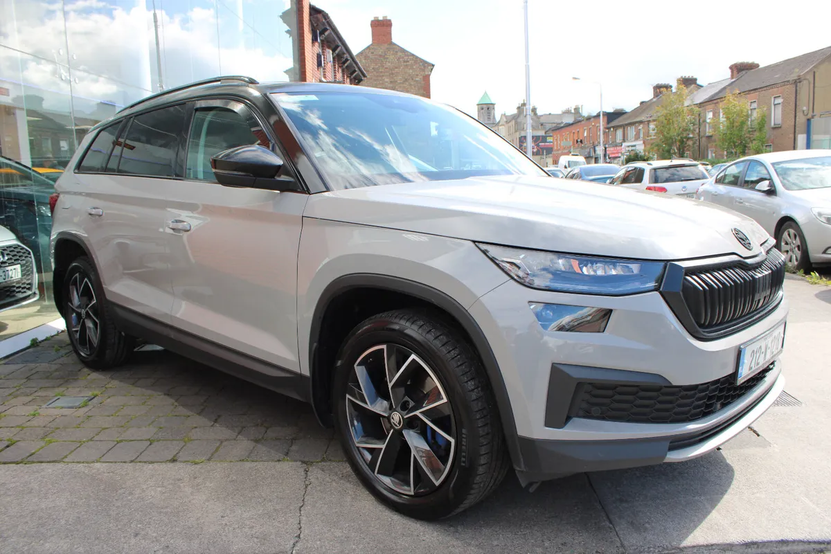 Skoda Kodiaq 2.0 DSG 7 SEAT AUTO 2021 - Image 2
