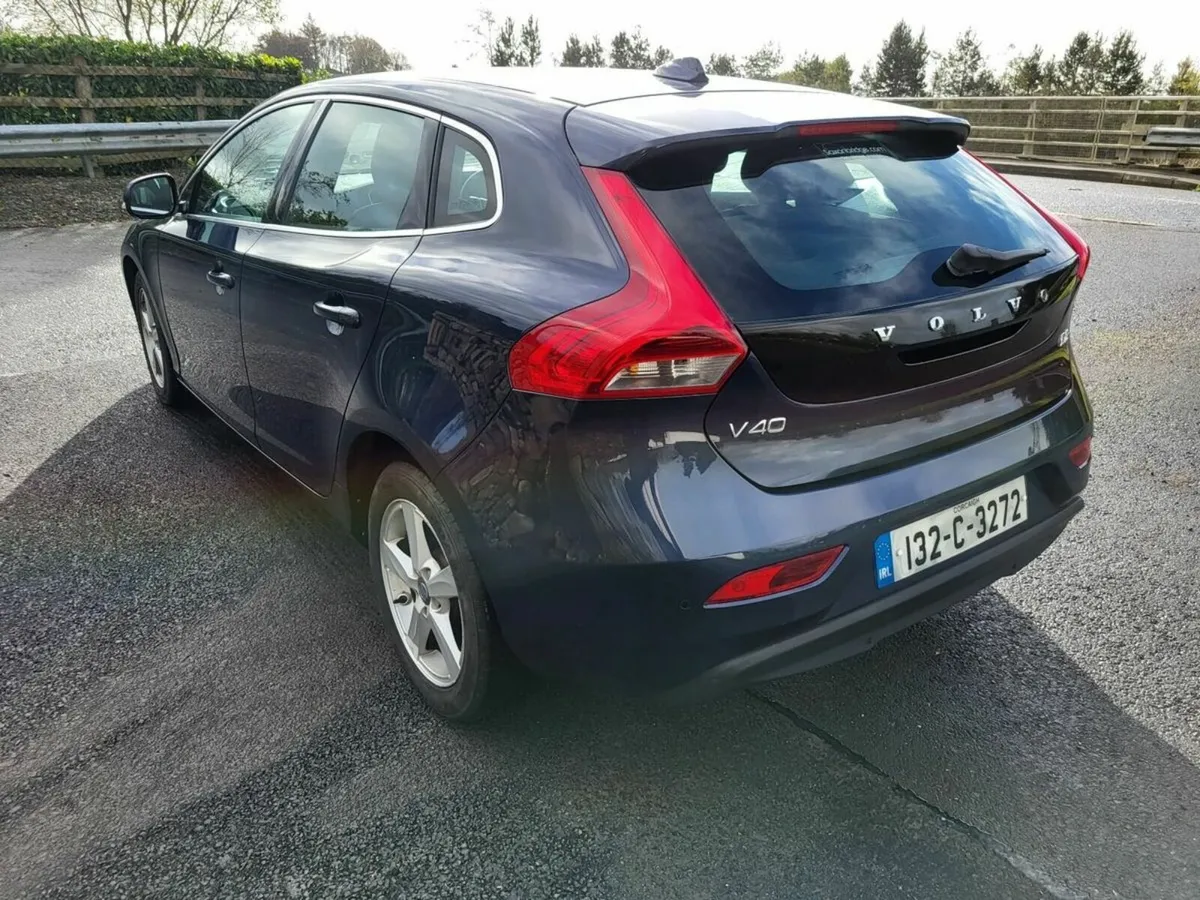 Volvo V40 2013 - Image 3