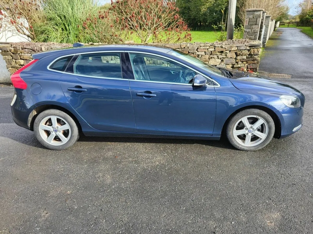 Volvo V40 2013 - Image 4