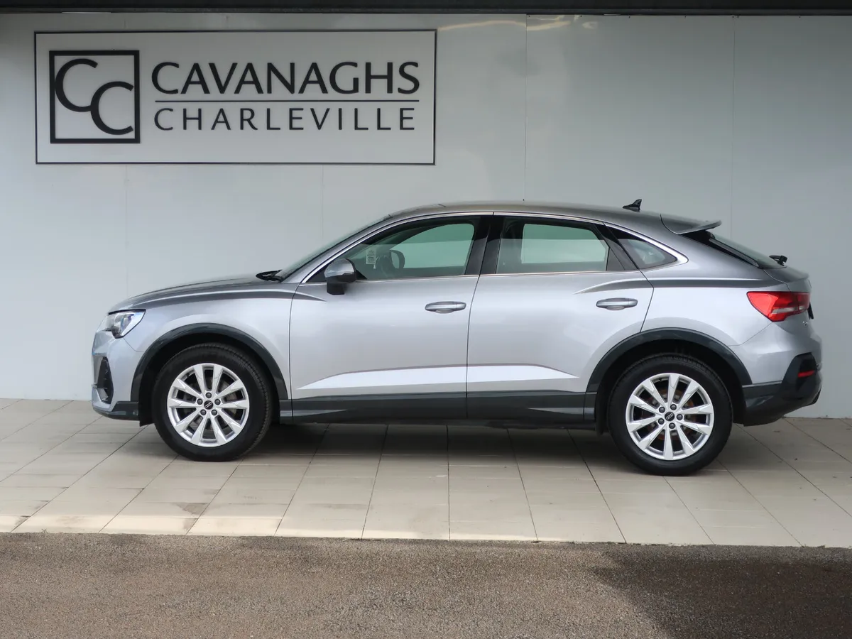 2022 AUDI Q3 SB SE 35 2.0TDi 150PS AUTO - Image 2