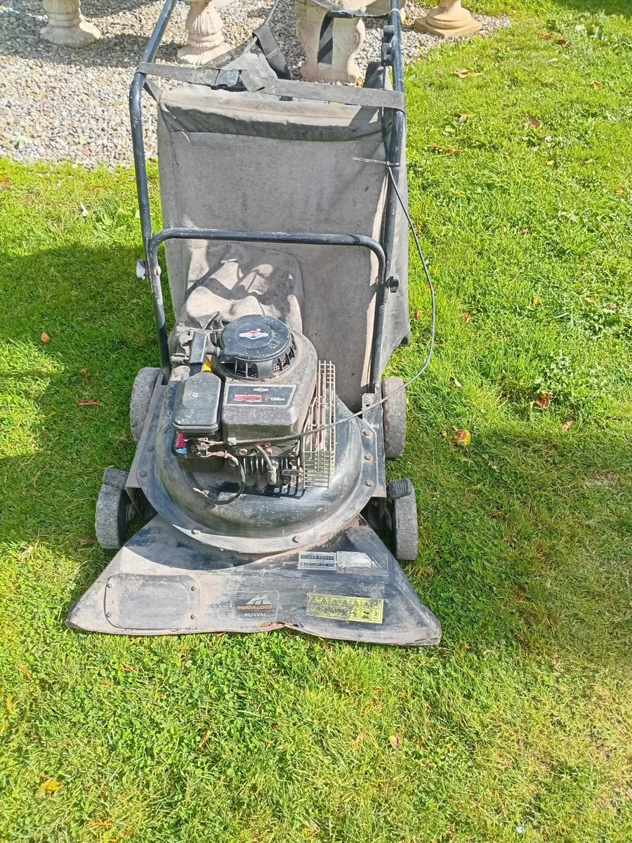 McCulloch leaf vacuum - Image 2
