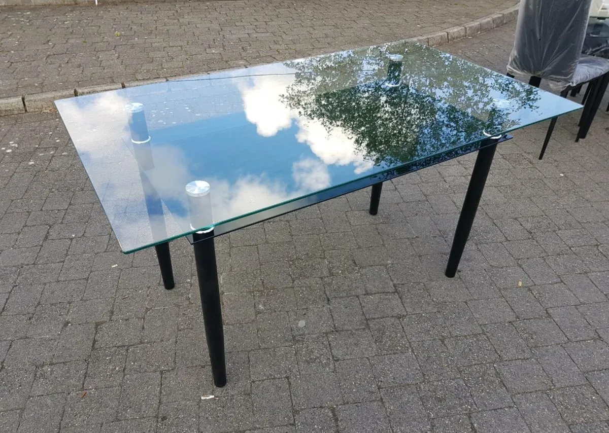 Glass tables brand new in the Box - Image 3