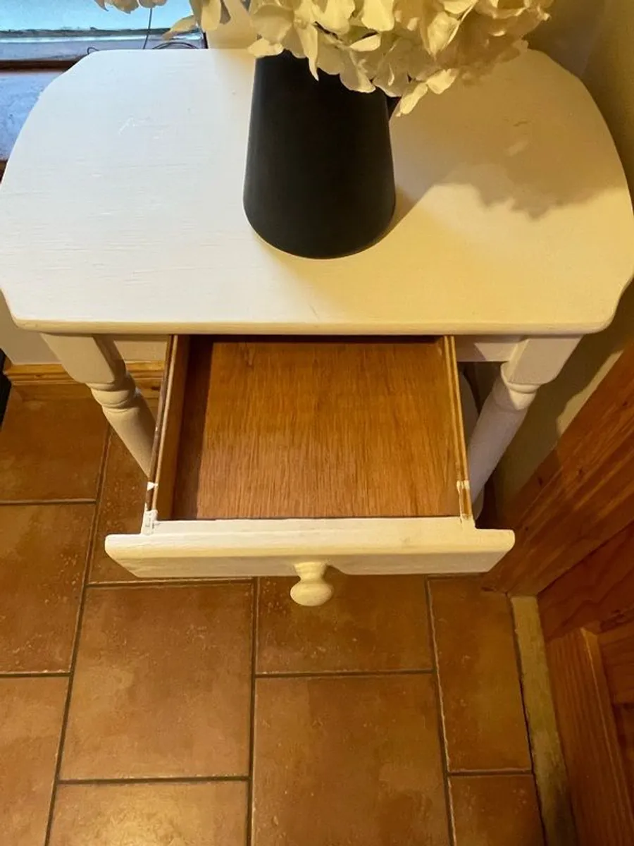 White Painted Hall Table with Drawer - Image 2