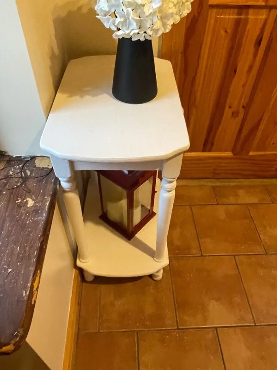 White Painted Hall Table with Drawer - Image 4