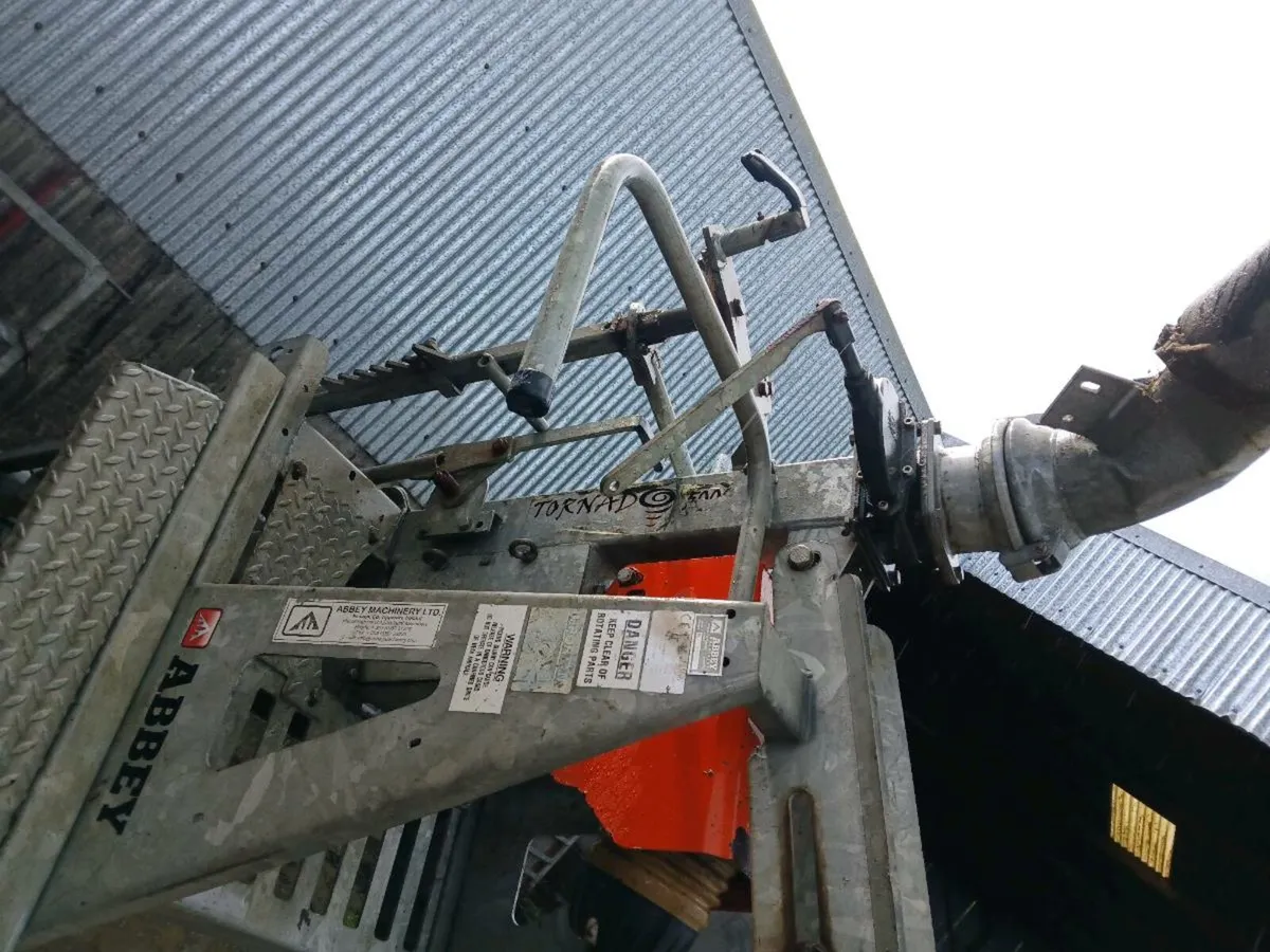 2017 Abbey agitator/pump tornado 5000 - Image 2