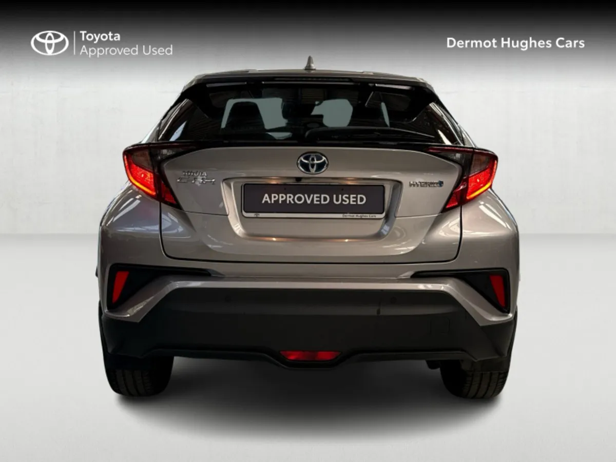 Toyota C-HR 1.8 HYBRID SPORTMONO 4DR SPORT AUTO - Image 4