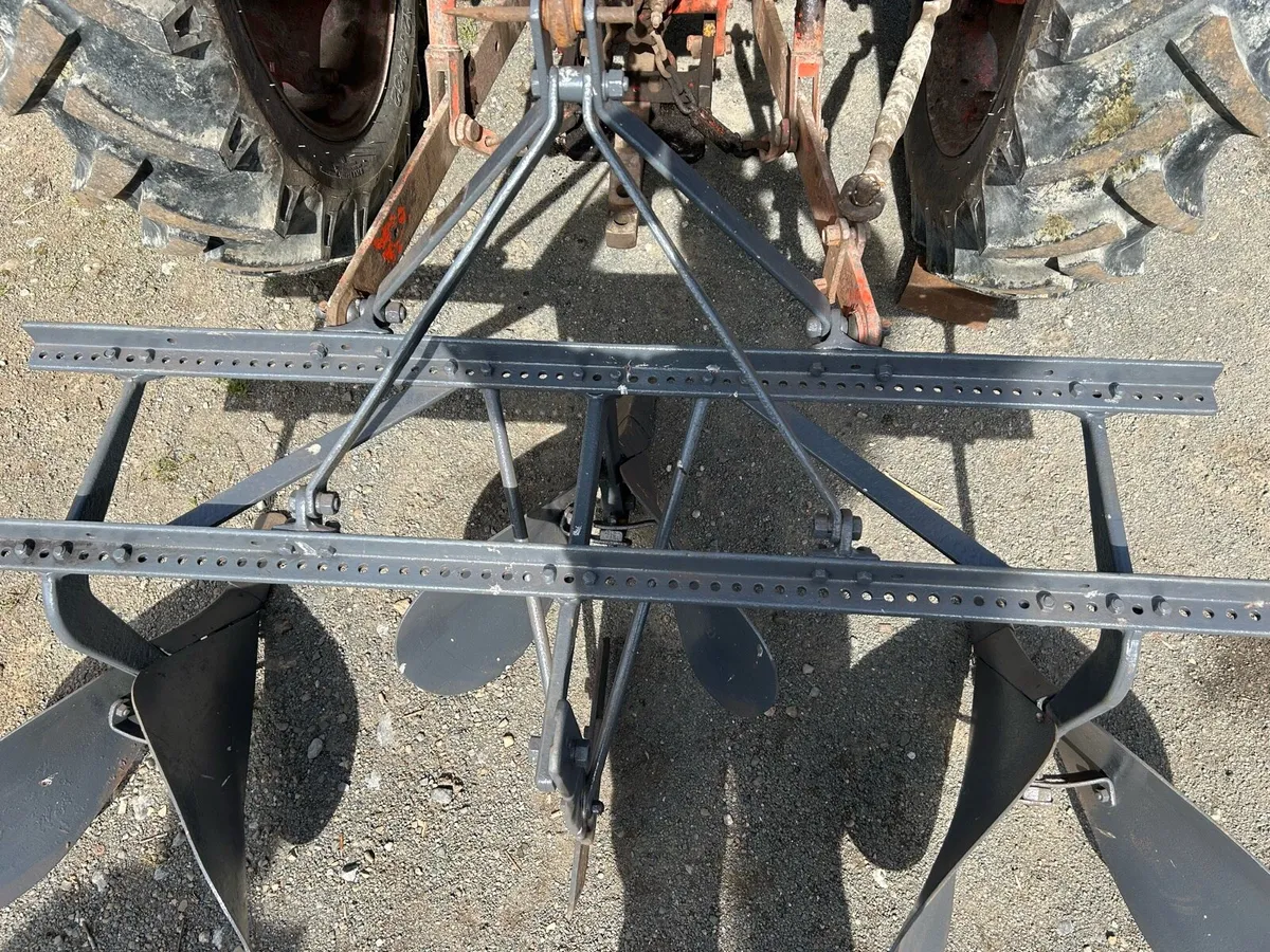 Ferguson drill plough - Image 4