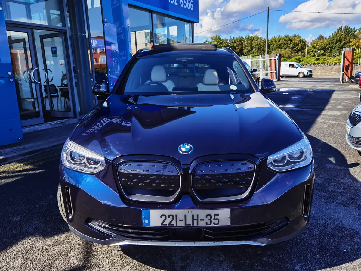 BMW IX3 80KWH PREMIER EDITION **SUNROOF** - Image 4