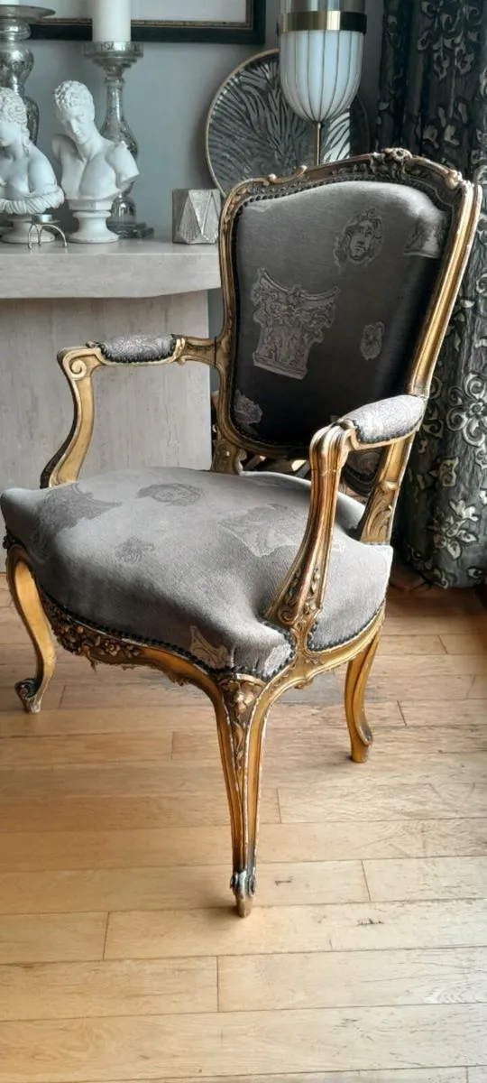Vintage Louis XIV seat - Image 1