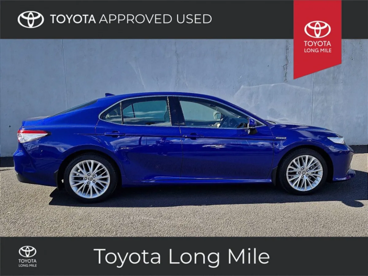 Toyota Camry 2.5 Hybrid Platinum 5dr - Image 4