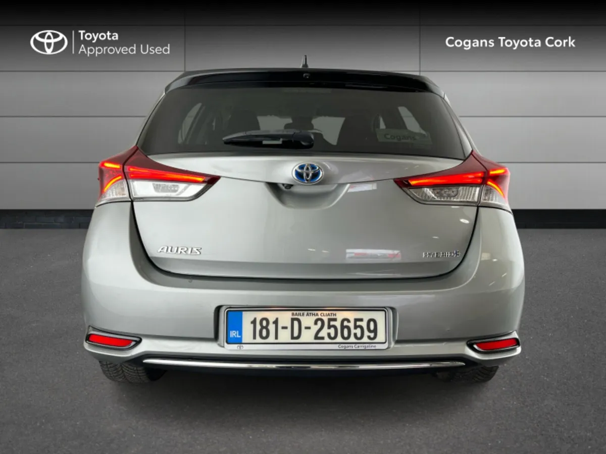 Toyota Auris AURIS HYBRID LUNA SPORT - Image 4