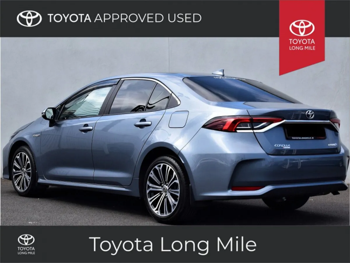 Toyota Corolla 1.8 Hybrid Luna Sport 4dr - Image 2