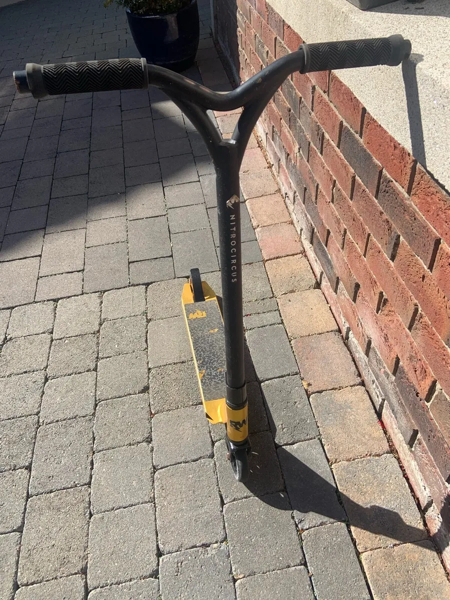 Stunt scooter - Image 2