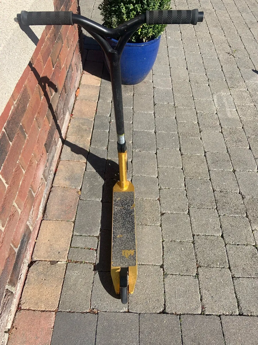 Stunt scooter - Image 3