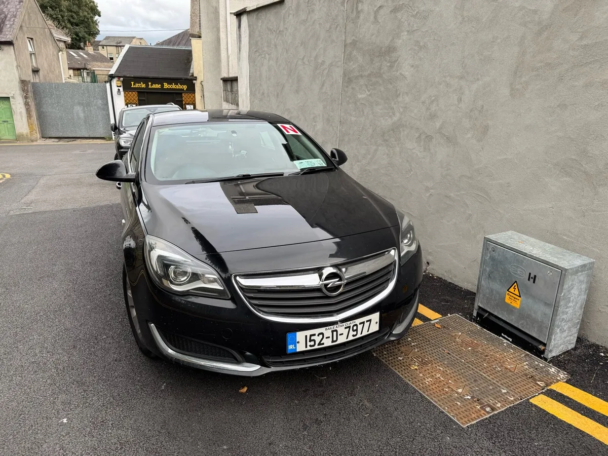 car - Image 1