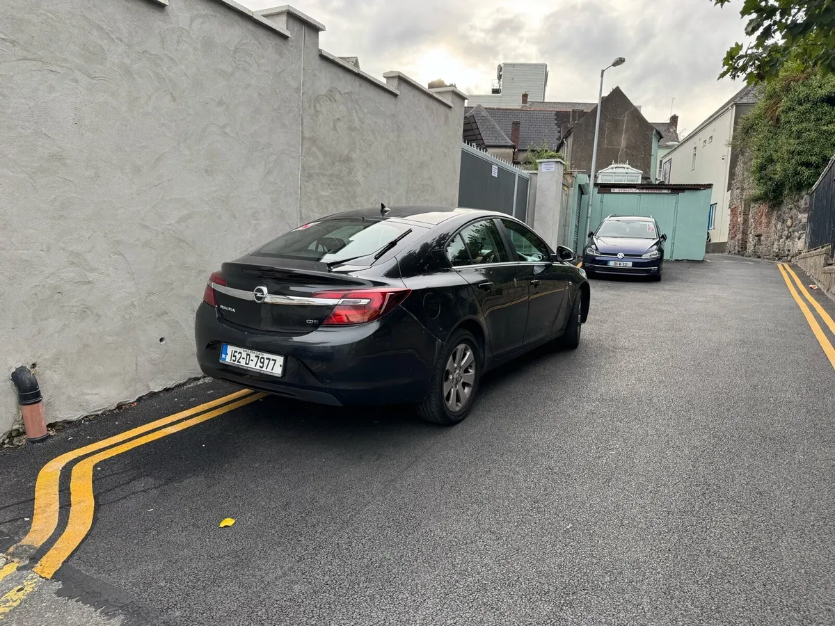 car - Image 2