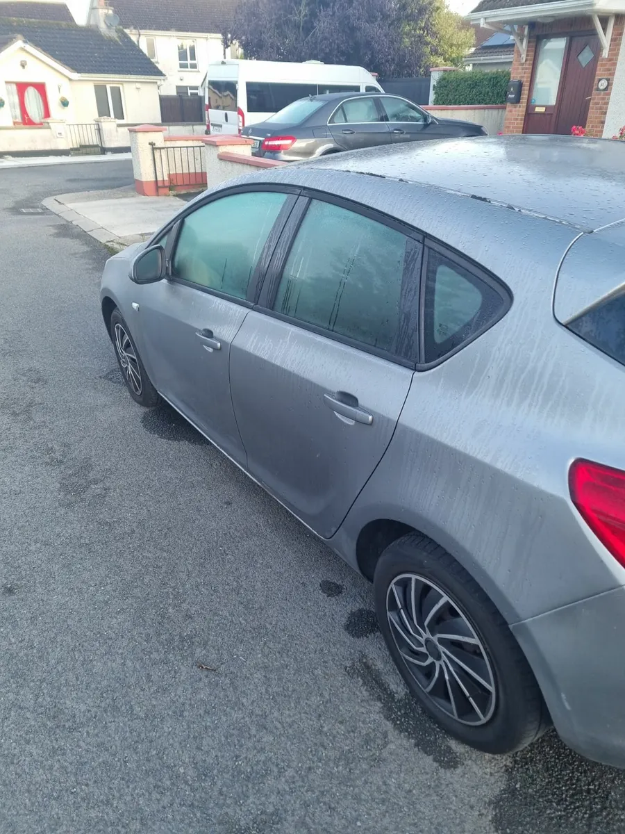 Vauxhall Astra 2009 - Image 3