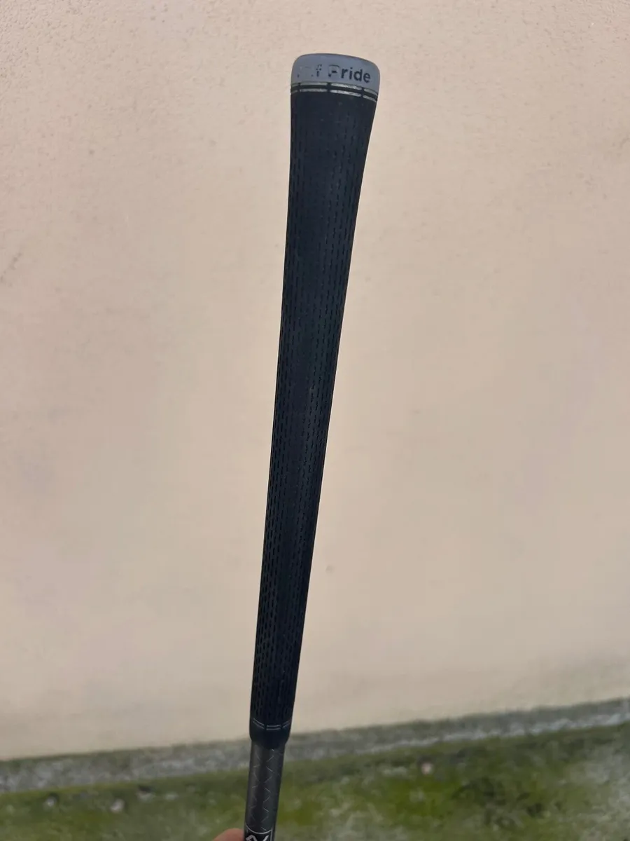 Golf club - Image 2