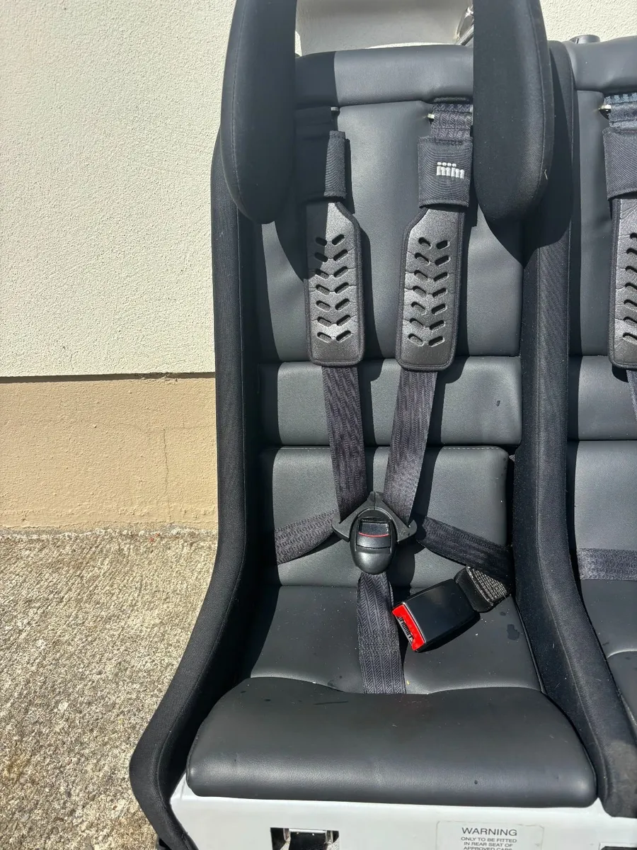 Multimac 4 Seater Car Seat + 2 Extra Baby Seats - Image 3