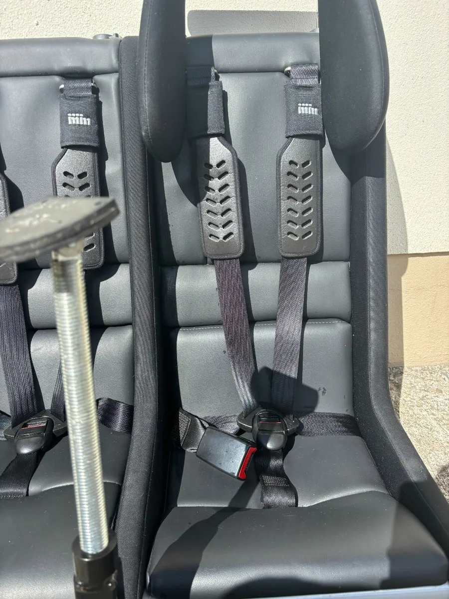 Multimac 4 Seater Car Seat + 2 Extra Baby Seats - Image 4