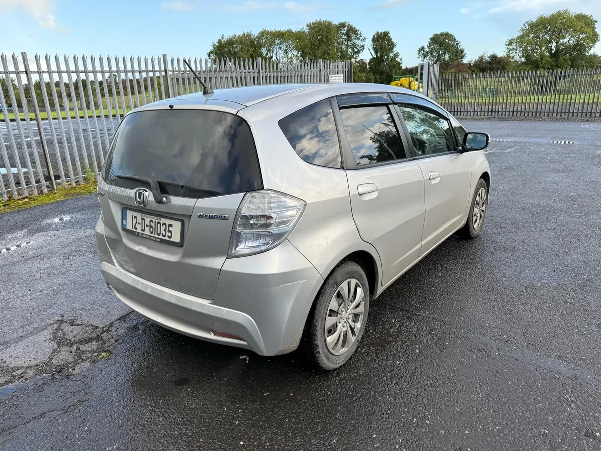 2012 Honda Fit 1.4auto hybrid DRIVE HOME - Image 4