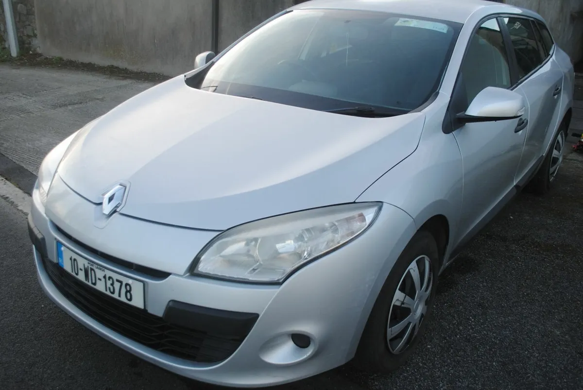 Renault Megane 2010 - Image 2