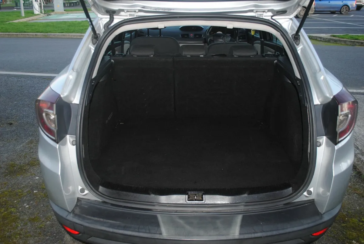 Renault Megane 2010 - Image 4