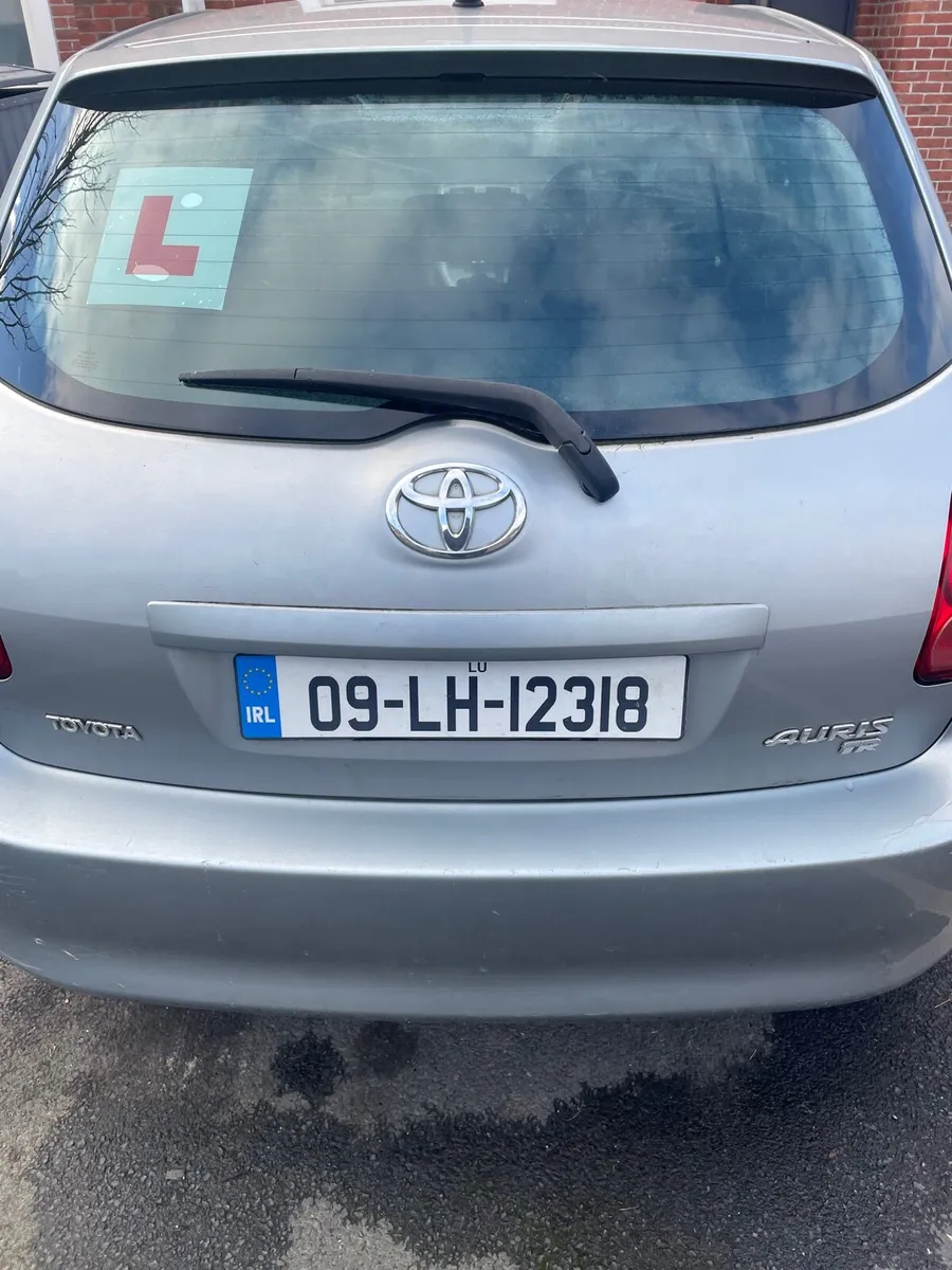 Car for sale - Image 2