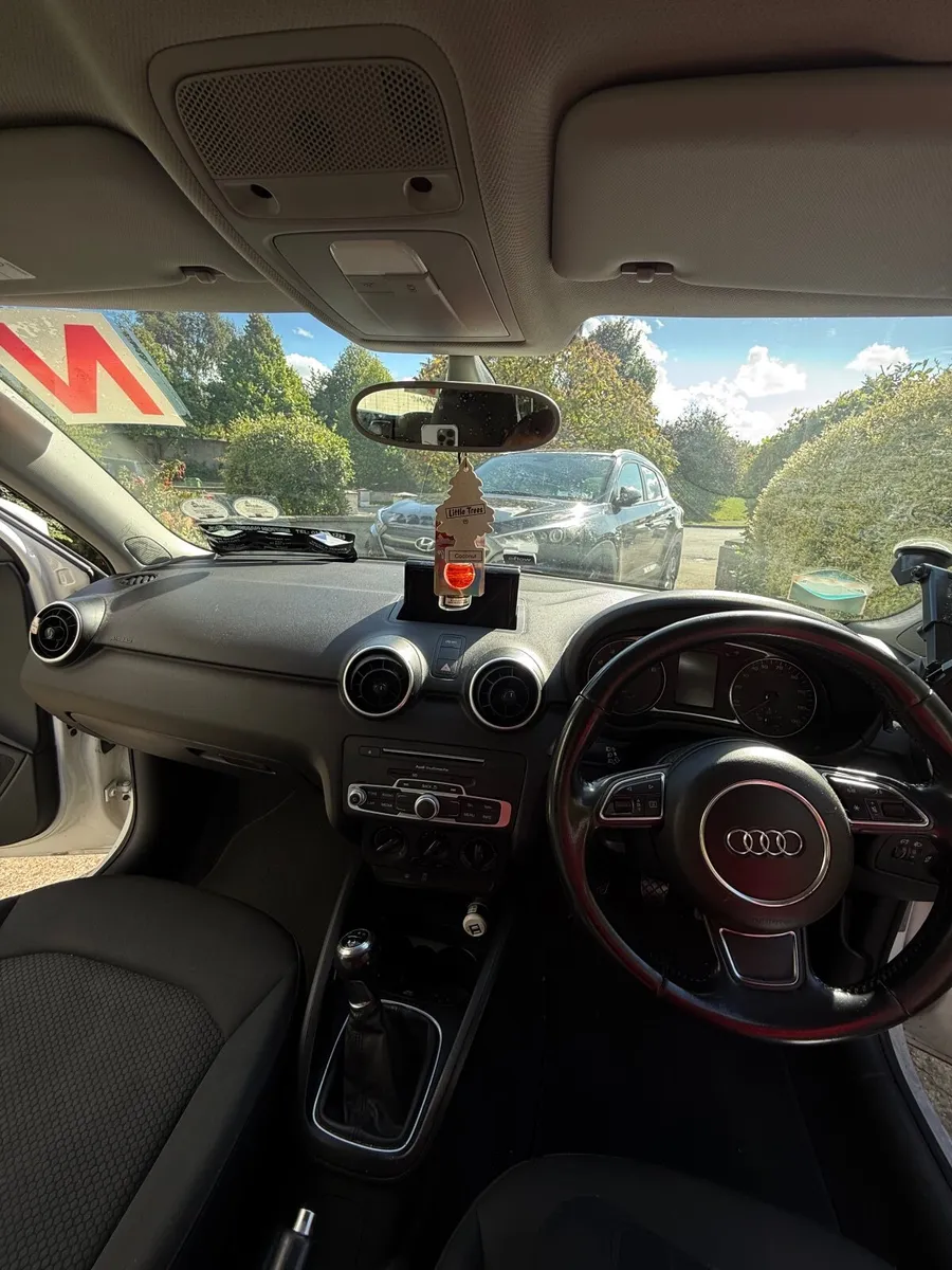 Audi A1 2016 - Image 2