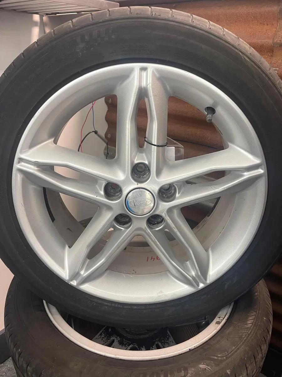 2016 Ford Focus 17" Alloy Wheel Set 215/50 R17 - Image 2