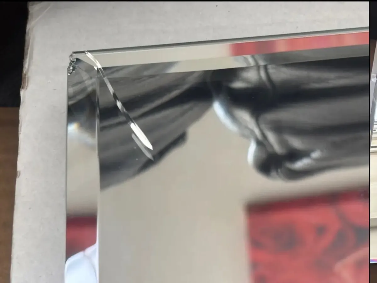 Touch screen light up mirror - Image 3