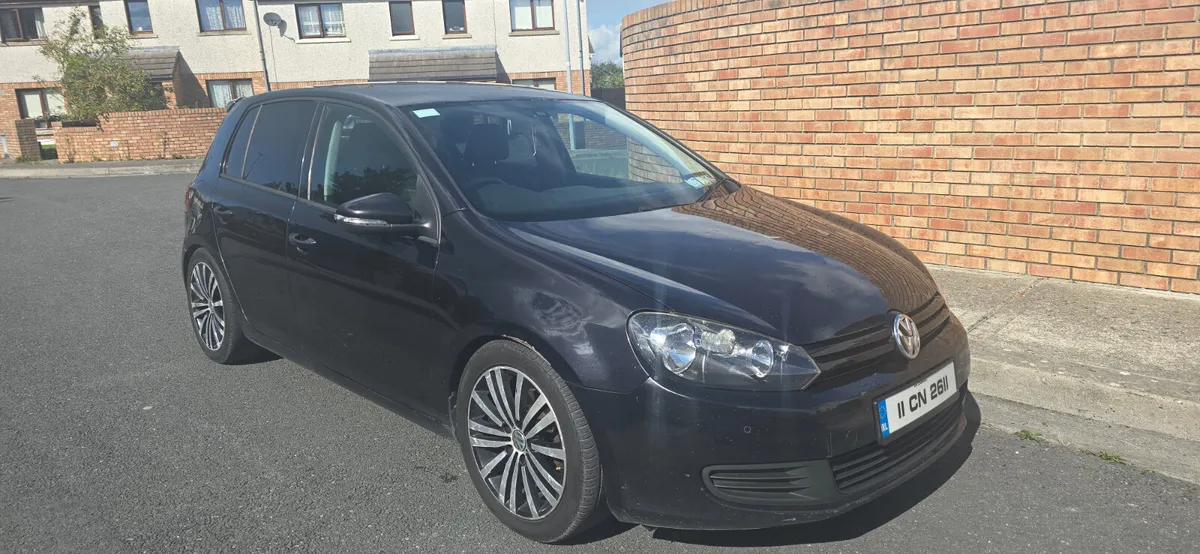 Volkswagen Golf 2011 no nct or tax - Image 2