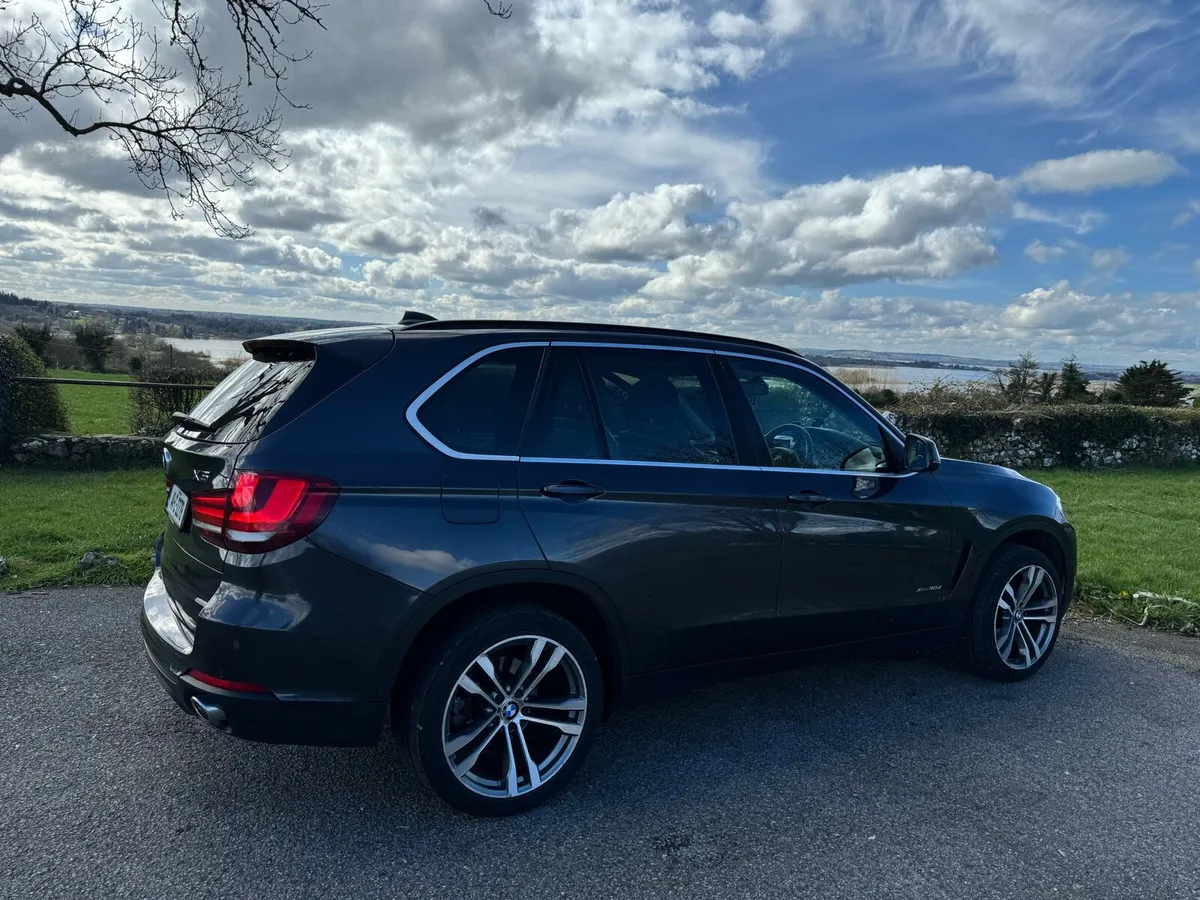 BMW X5 - Image 1