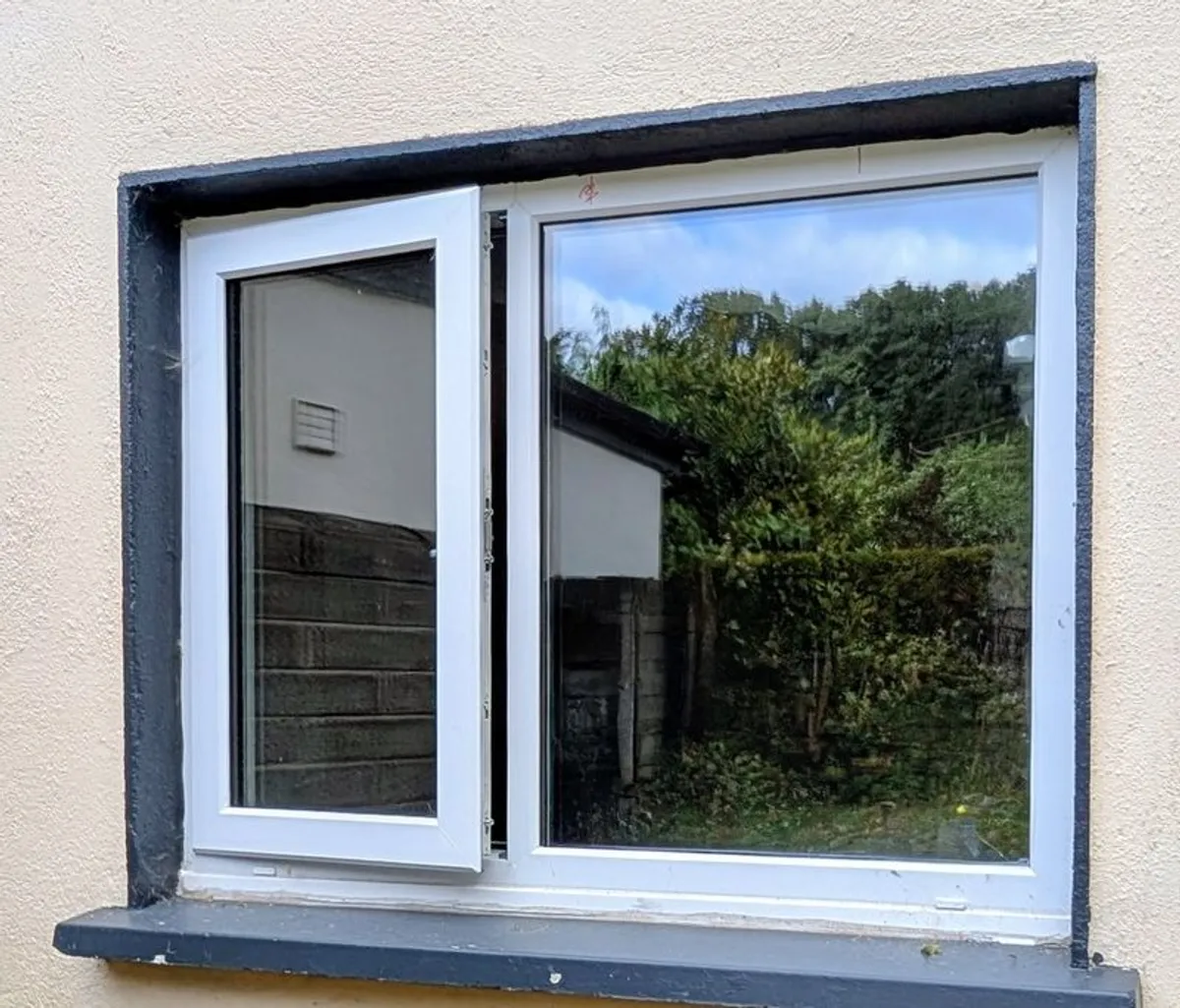 2 Triple Glazed uPVC Windows - Image 2