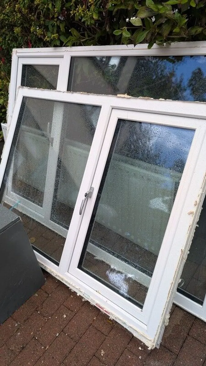 2 Triple Glazed uPVC Windows - Image 3