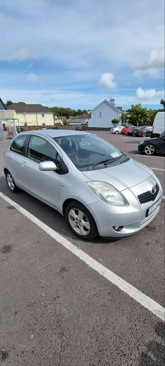 Toyota Yaris 2007 - Image 4