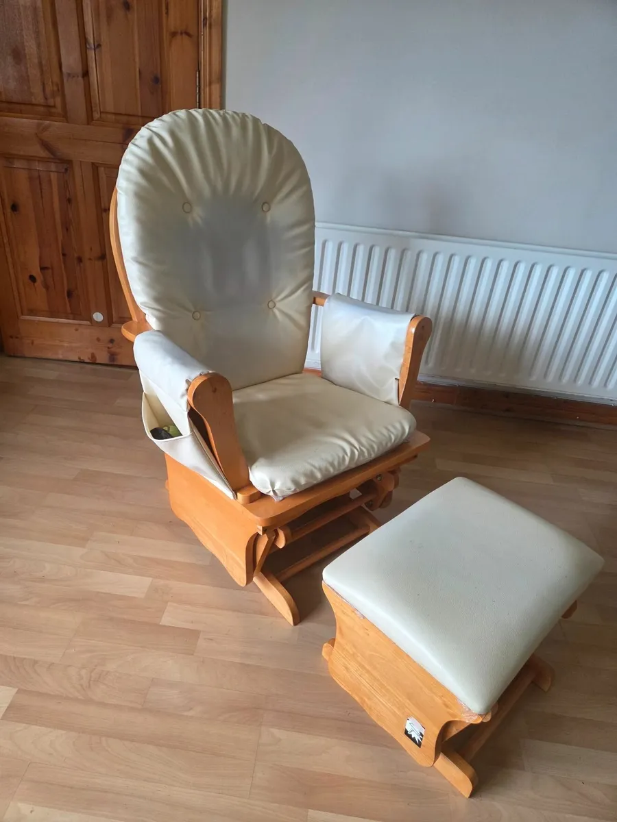 Glider chair - Image 1