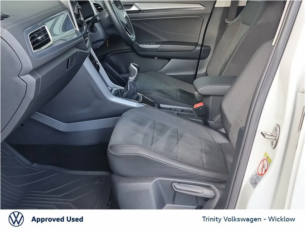 Volkswagen T-Roc Style 1.0 TSI 110BHP Stunning SU - Image 4