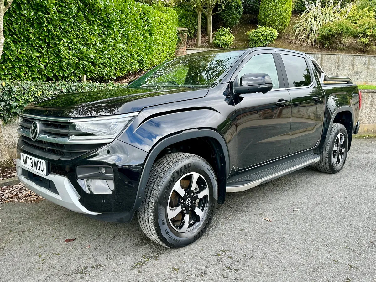 Volkswagen Amarok STYLE 2.0 Auto 2023 - Image 1